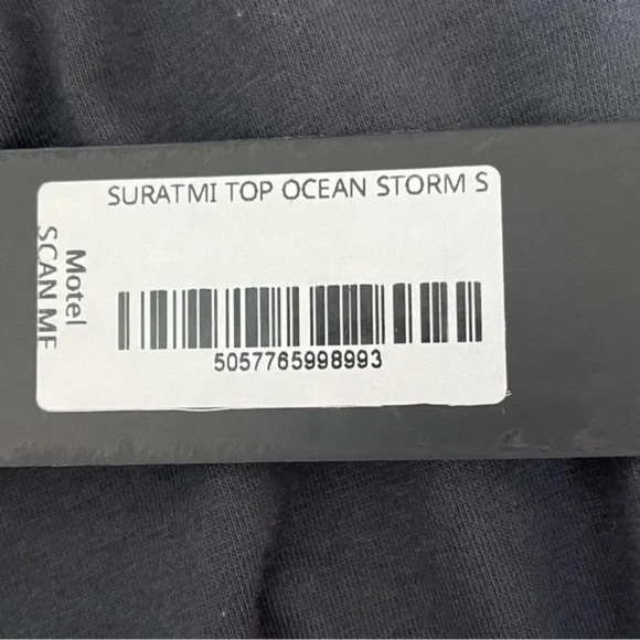 Motel Rocks | New Black Suratmi Long Sleeve Open Back Cropped Top, Small - Picture 7 of 9